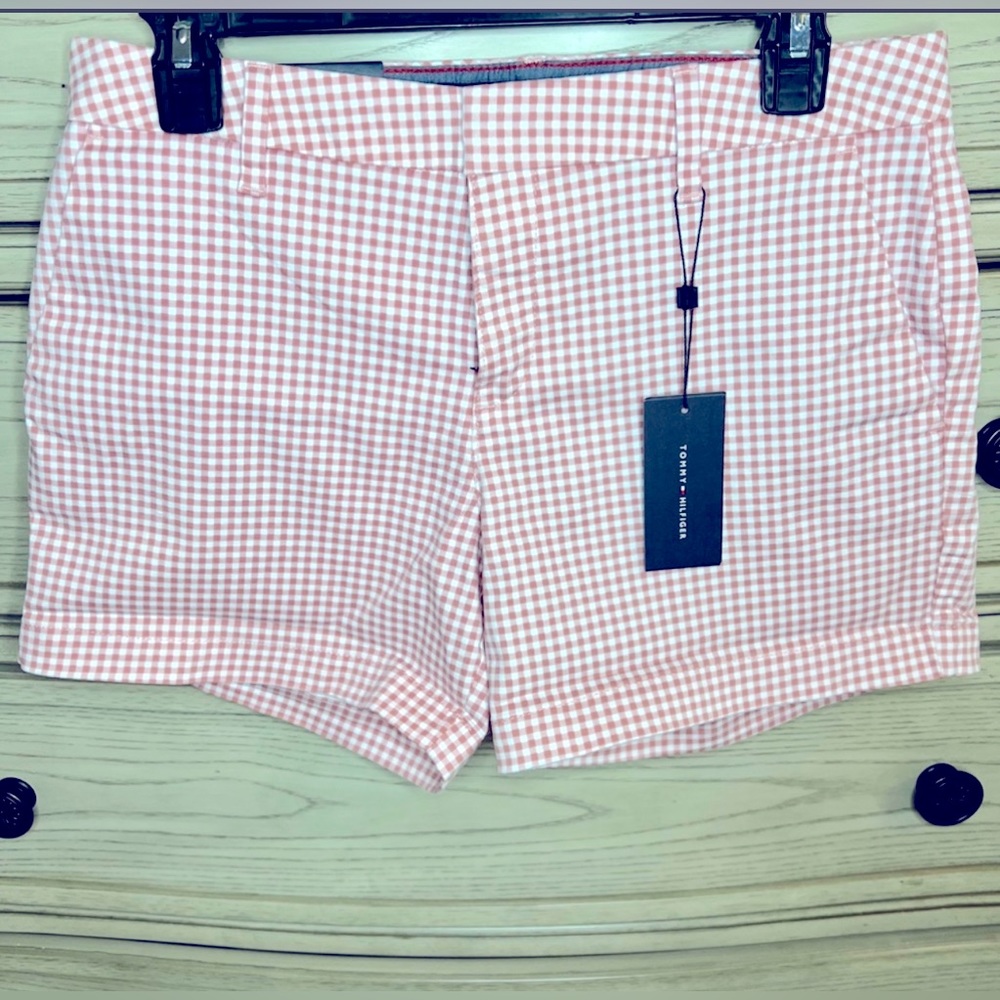 New with tags! Pink gingham shorts size 6